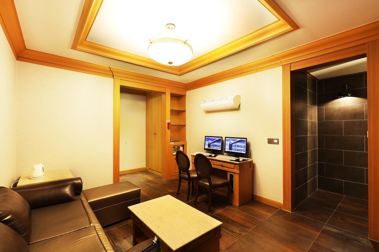 Bucheon Sr Hotel Екстериор снимка