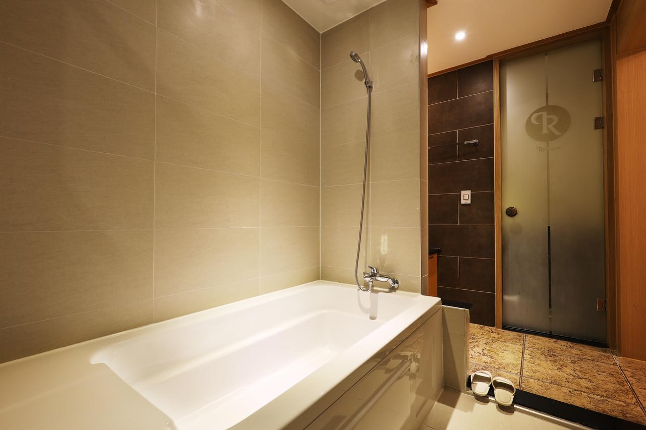 Bucheon Sr Hotel Екстериор снимка