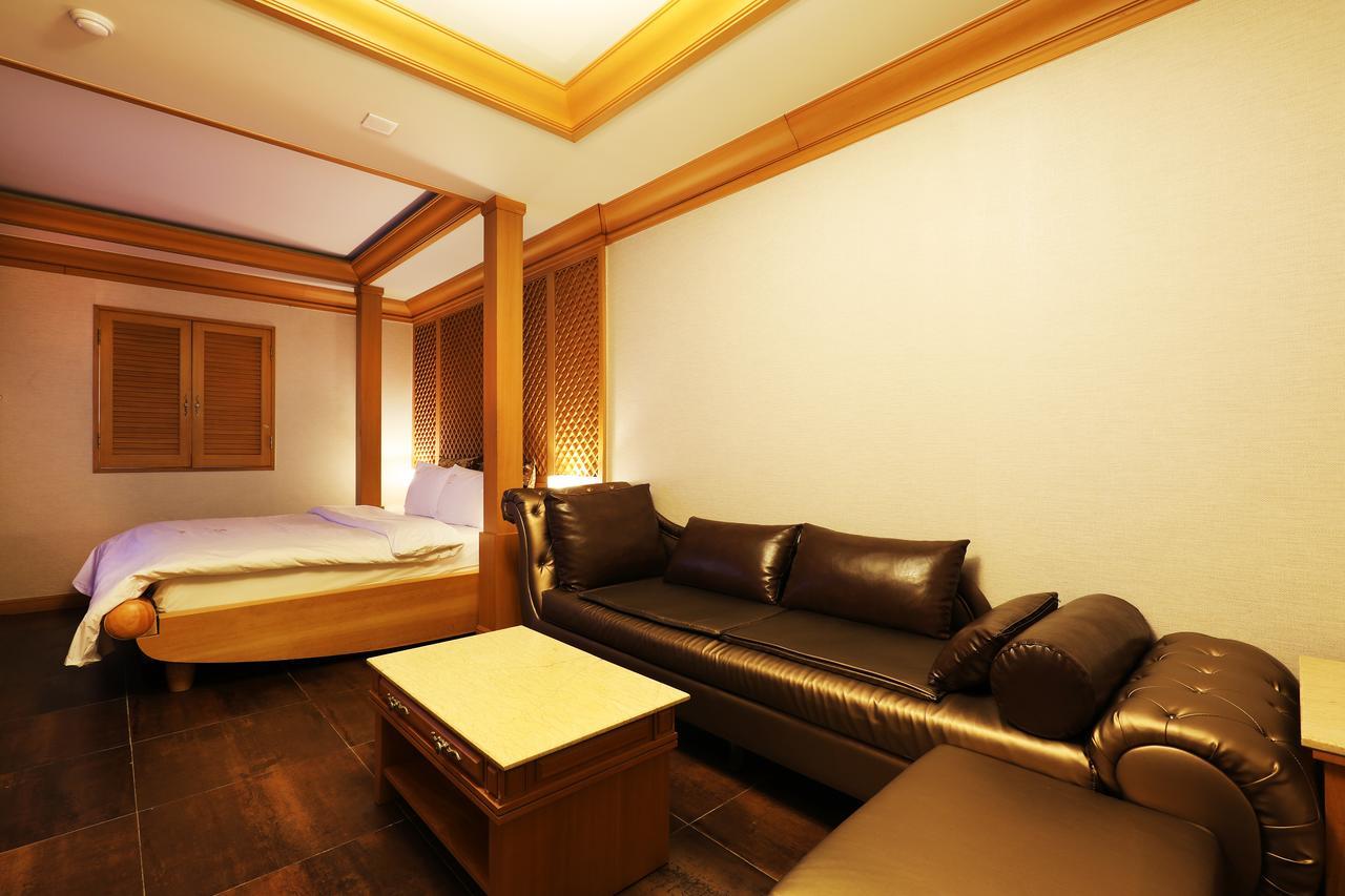 Bucheon Sr Hotel Екстериор снимка